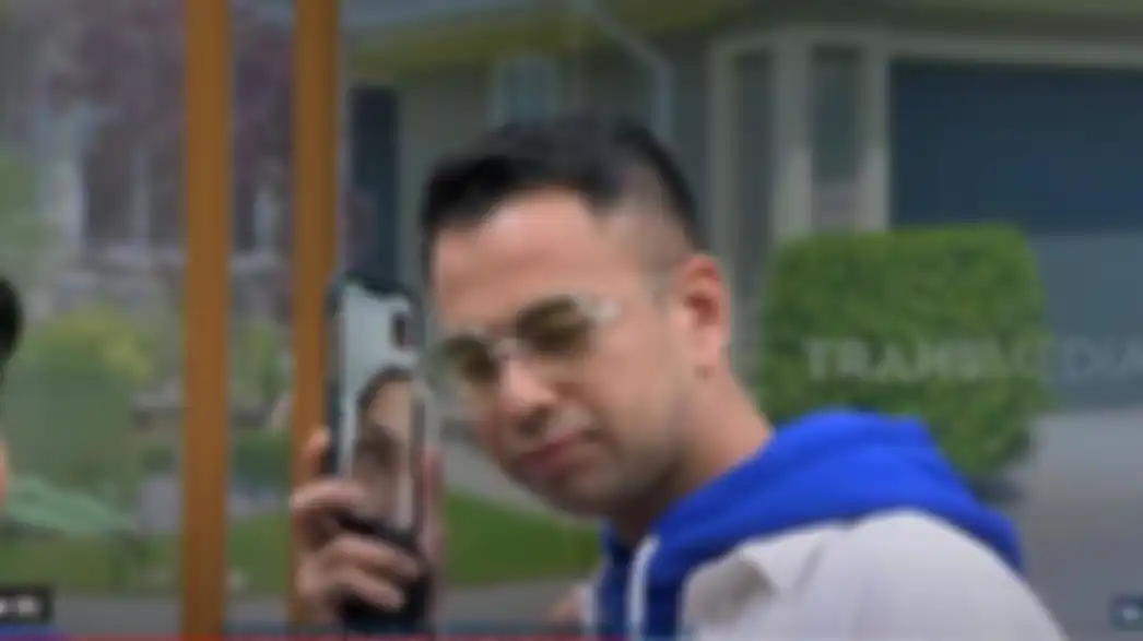 Raffi Ahmad saat meminta izin kepada Nagita Slavina untuk membayar tagihan RSJ Marshanda. 
