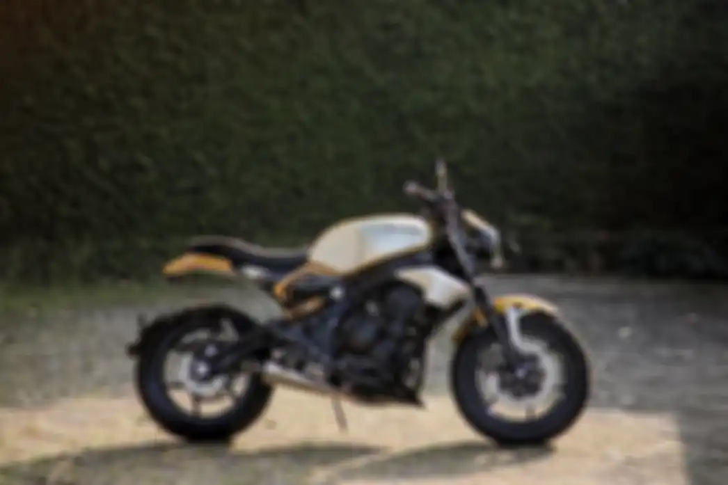 Modifikasi Kawasaki ER-6n bergaya scrambler, garapan Batakastem Workshop