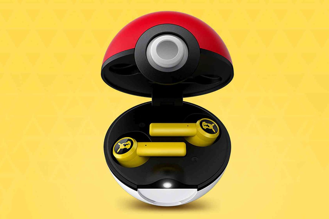 Razer Hammerhead Pikachu.