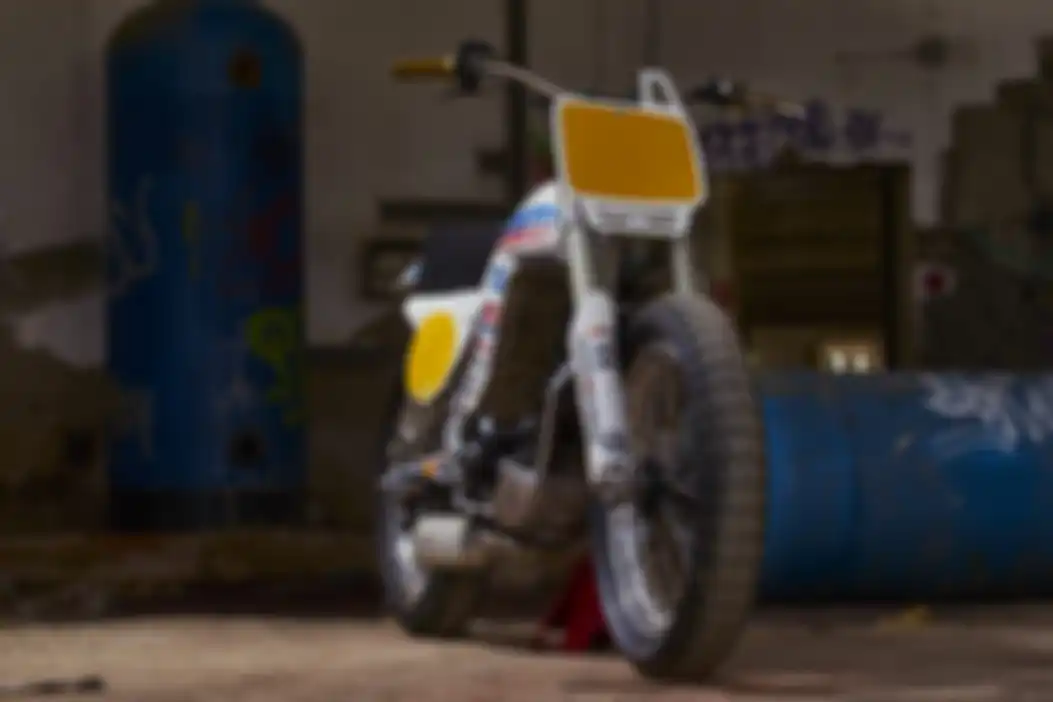 KTM 250 EXC kustom dirt bike tahun 70-an, lansiran www.vintageaddictioncrew.com