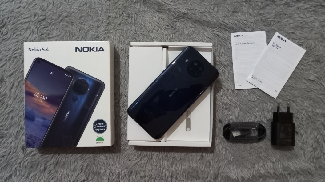 Isi box pembelian Nokia 5.4