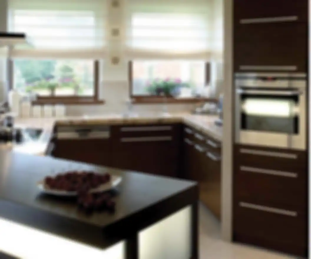 Usai melihat 8 foto desain kitchen set mini bar yang tampak cantik buat dapur mungil, istri merajuk minta agar bisa dipasang di rumah. 