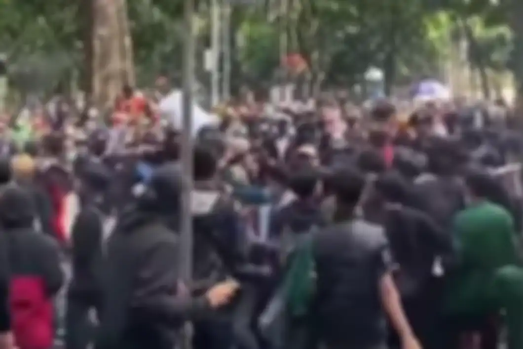 Cuplikan demo ricuh di Bandung