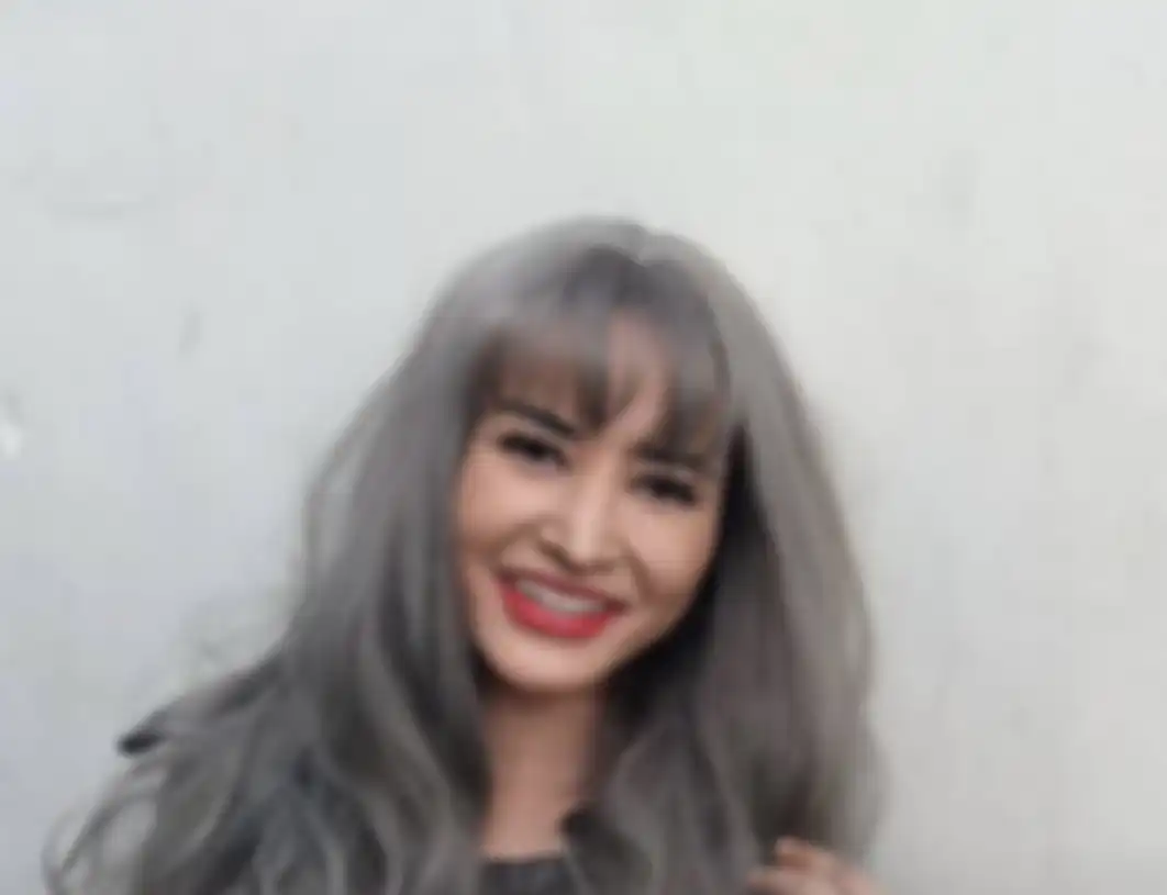 Perubahan penampilan Cynthiara Alona mendapat respons yang negatif dari netizen. Foto Cynthiara Alona akhirnya digeruduk netizen.