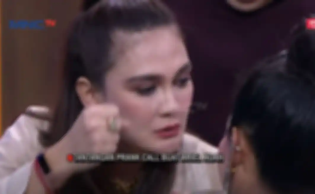 Luna Maya marah karena Ariel Noah pura-pura tidak mengenali suaranya.