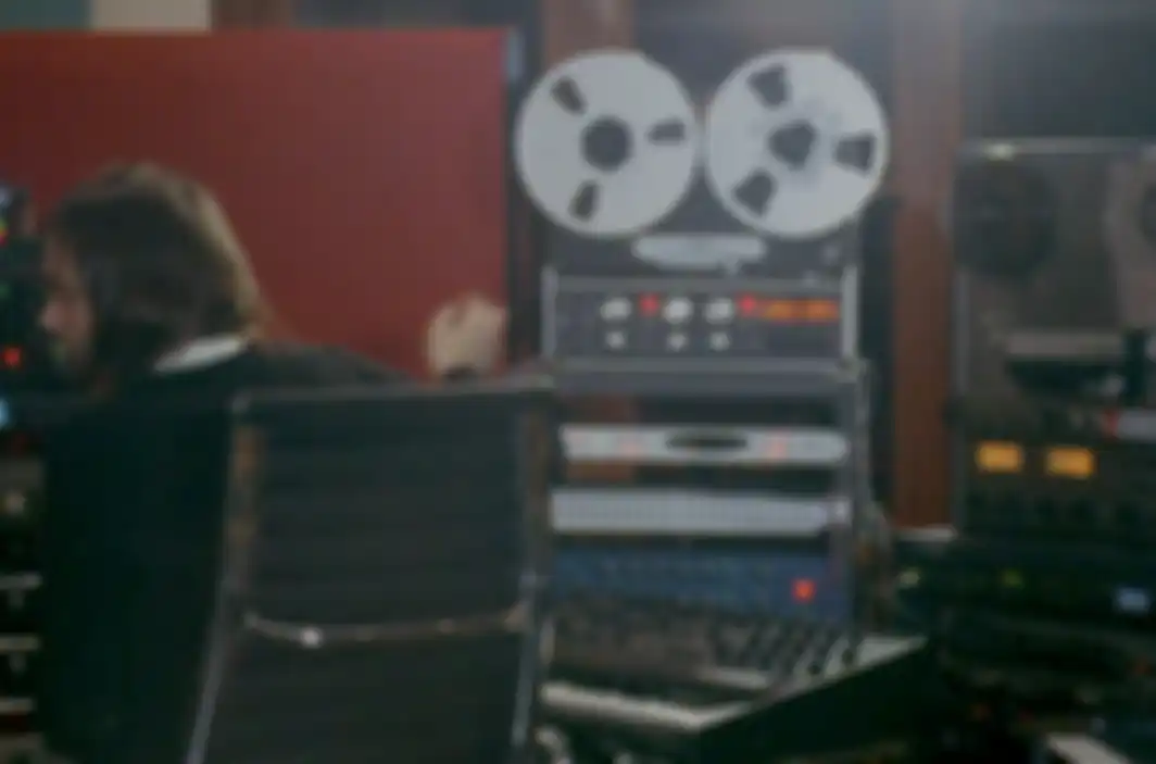 Screenshot video yang ada di situs resmi Tame Impala