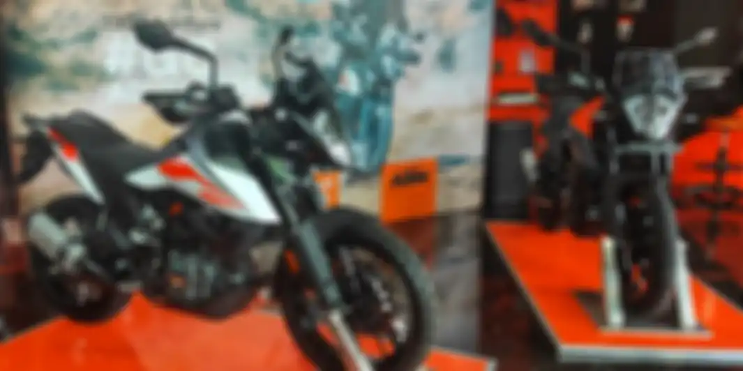 KTM Adventure 390 fitur dan harga menarik