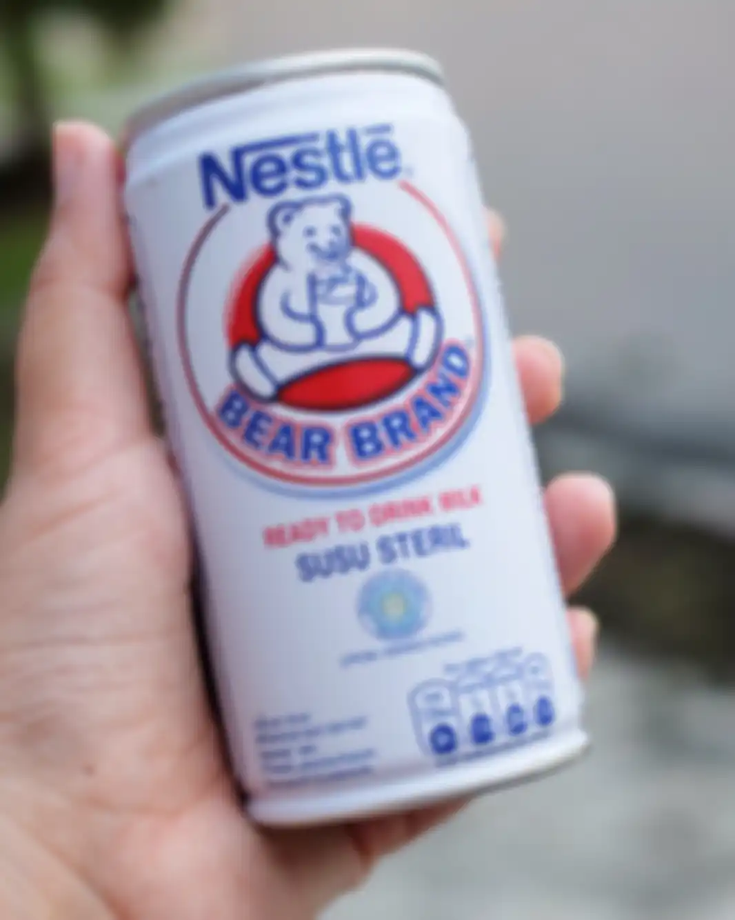 Susu merek Bear Brand atau dikenal sebagai susu beruang menjadi buruan warga. Padahal, susu merek lain juga ampuh tangkal virus Corona.