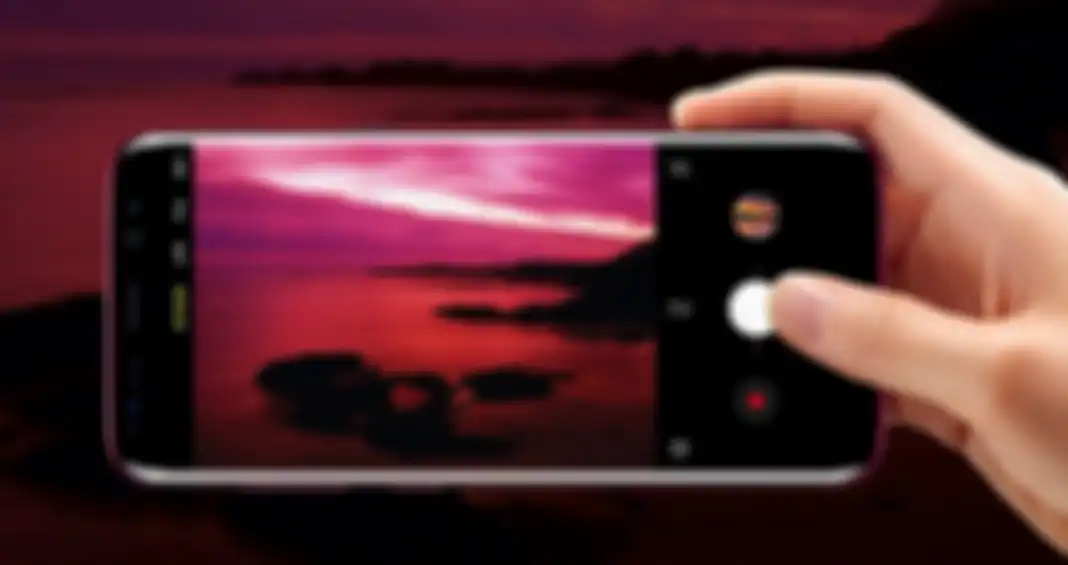 Samsung Galaxy Light Luxury
