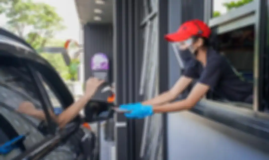 Taco Bell PIK pinya drive thru