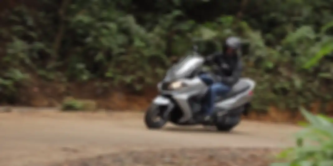 Test Ride Kymco Downtown 250i 2018