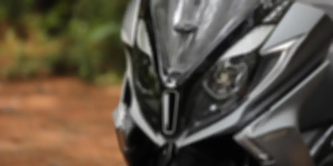 Lampu Depan Kymco Downtown 250i 2018