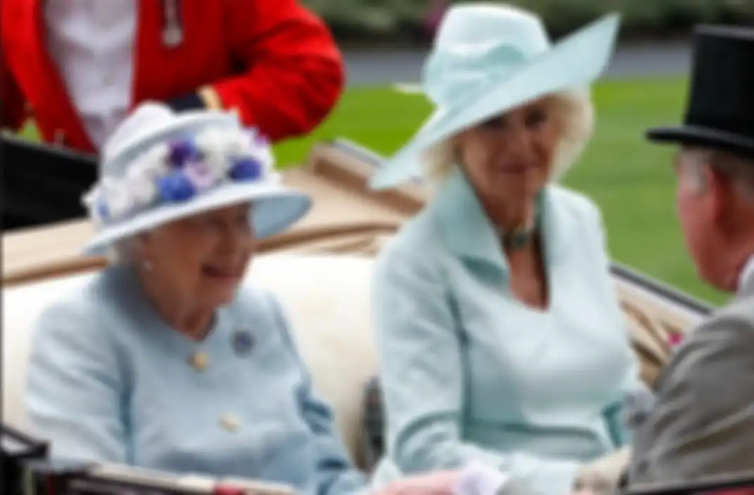 Foto Ratu Elizabeth II dan Camilla Parker Bowles.