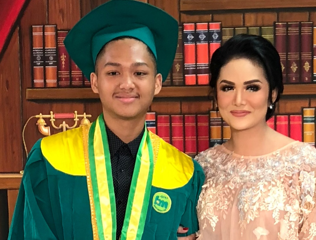 Doa Krisdayanti di Ulang Tahun Azriel Hermansyah ke-18 Mengharukan!