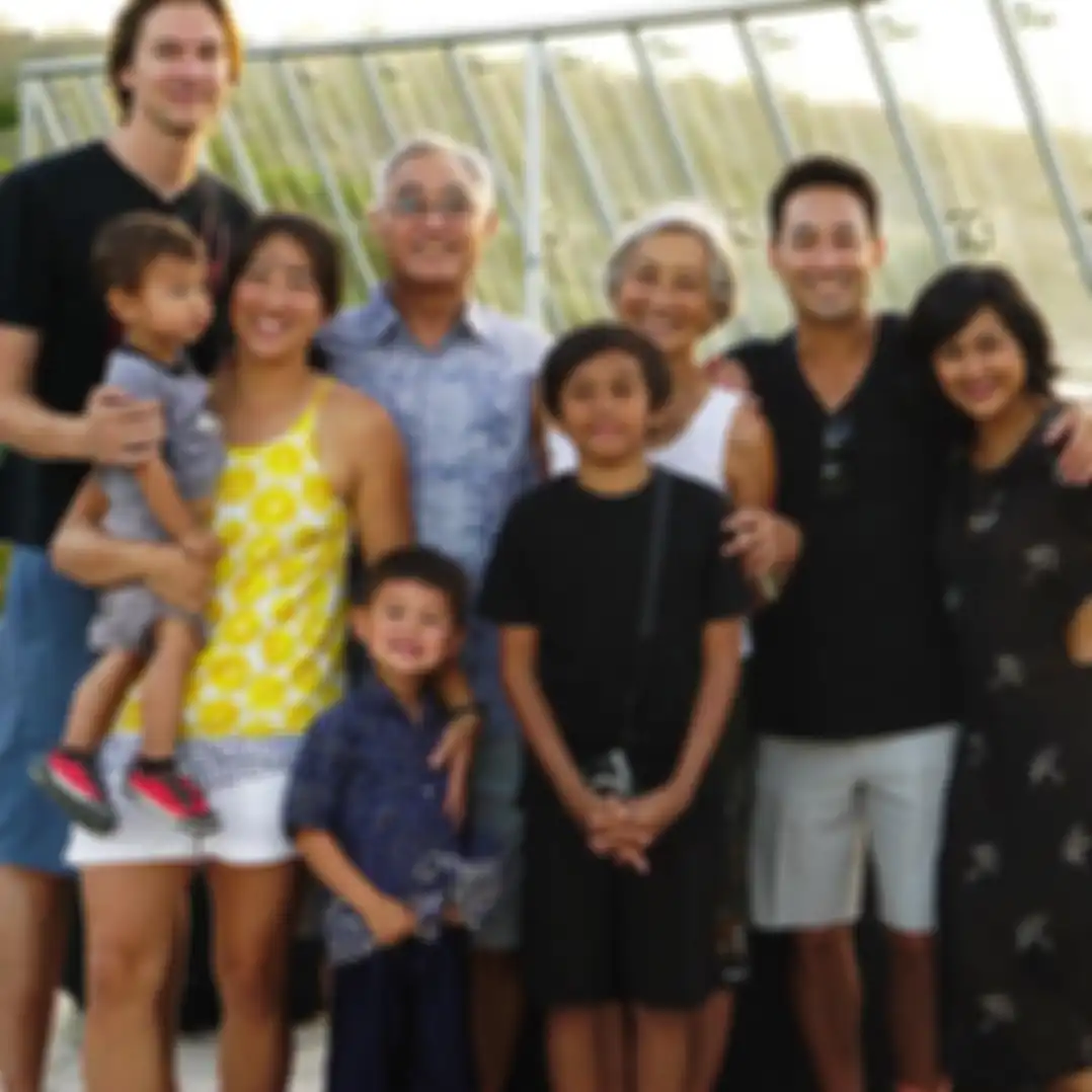 Sarah Sechan akrab dengan Neil Furuno