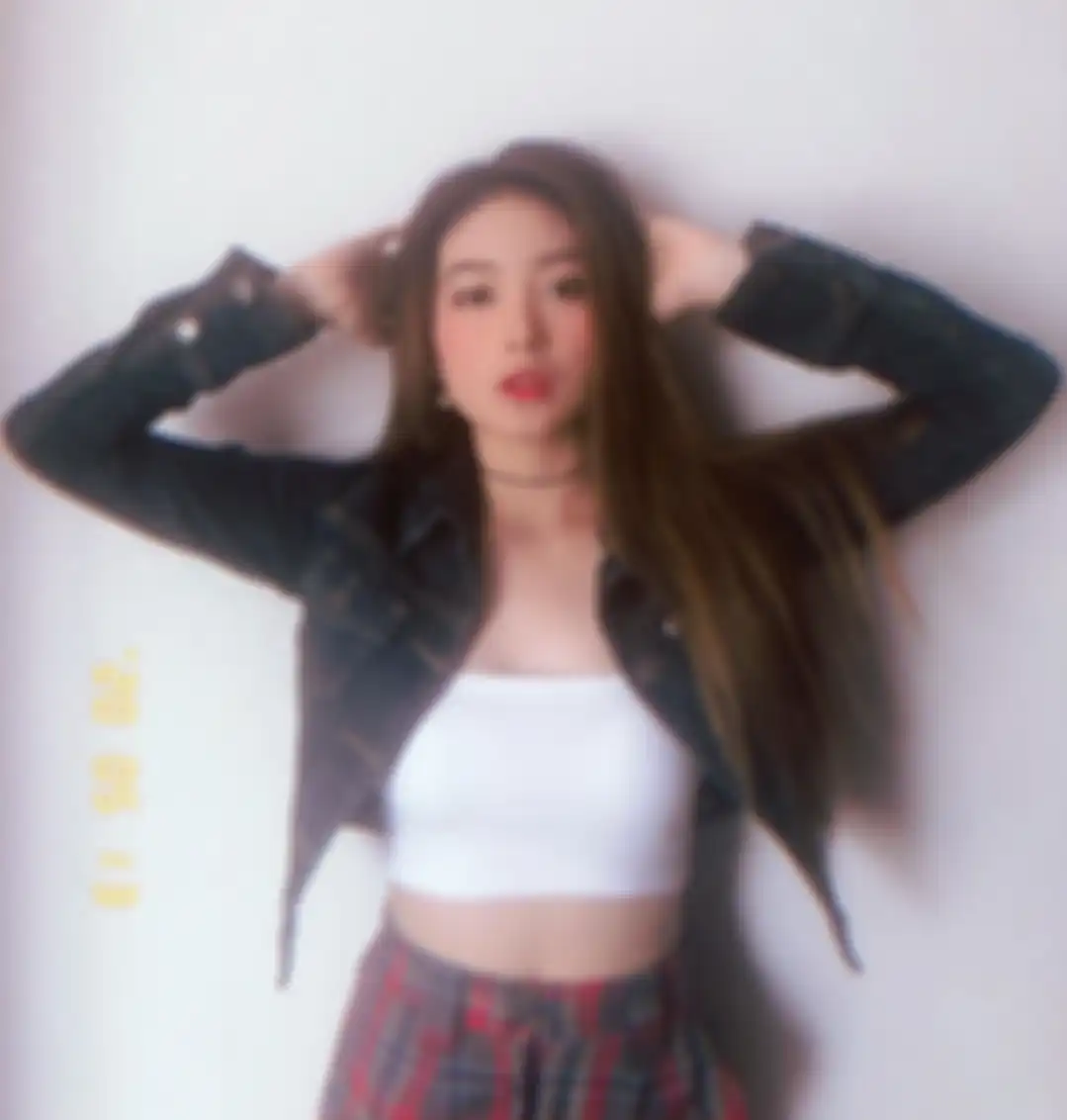 Gaya seksi Natasha Wilona