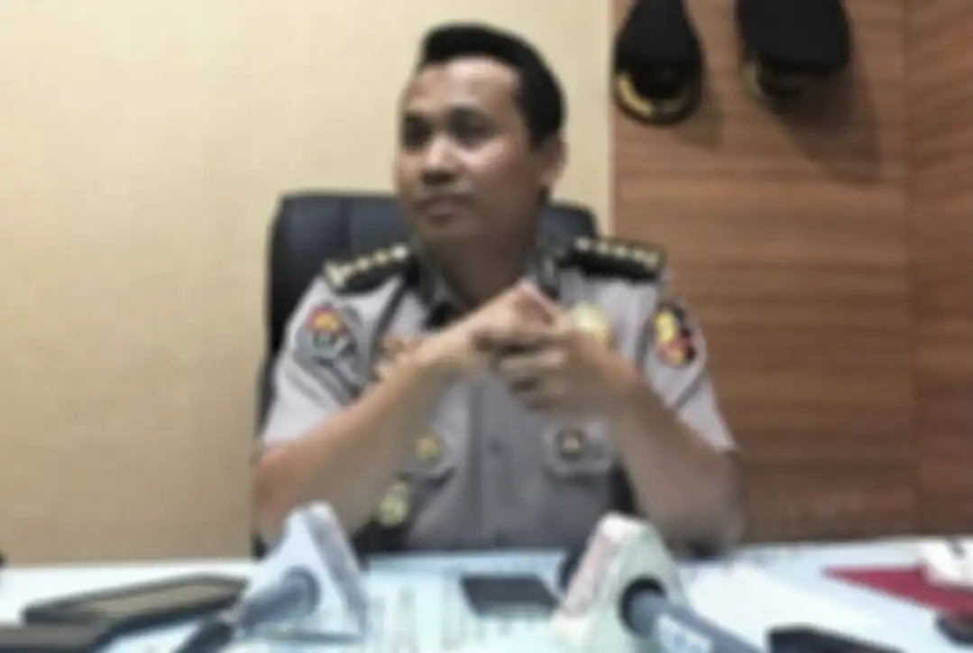 Jenderal teman seangkatan Kapolri ini ikut memeriksa Ferdy Sambo di Bareskrim. Dia dikenal selalu tunaikan salat tepat waktu. 