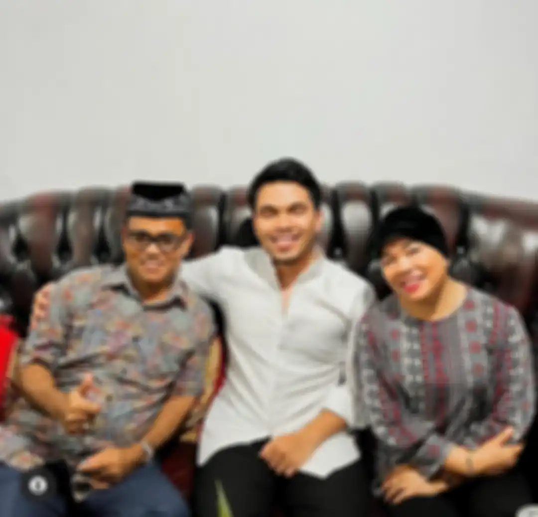 Thariq bertemu orang tua Fuji