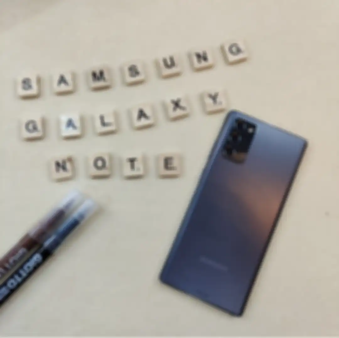 Samsung Galaxy Note 20 jadi perangkat yang bisa dapat Android 12.