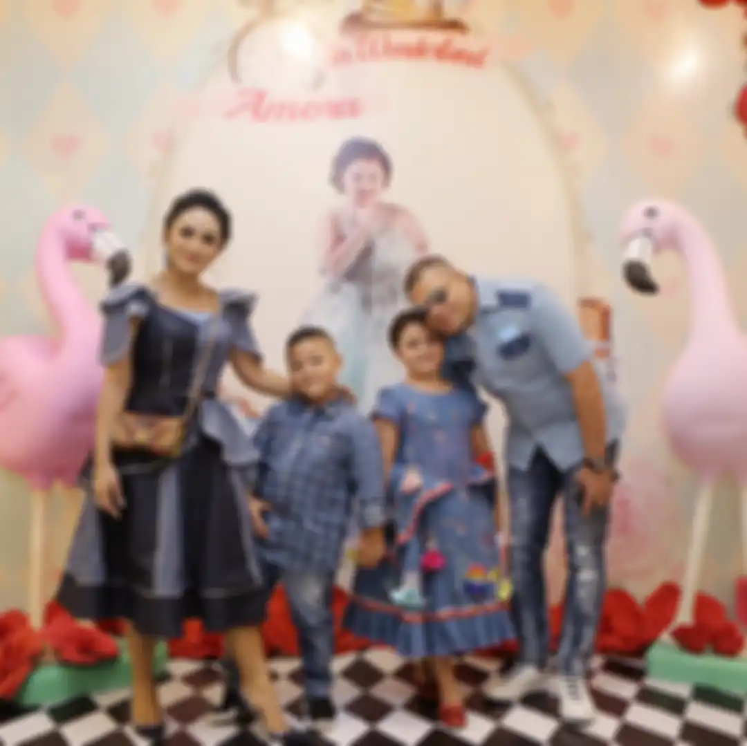 Keluarga Krisdayanti dan Raul Lemos