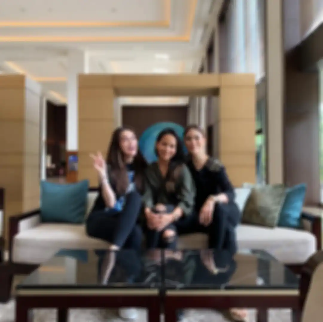 Kedekatan Luna Maya dengan adik Faisal Nasimuddin, yakni Diana Nasimuddin.