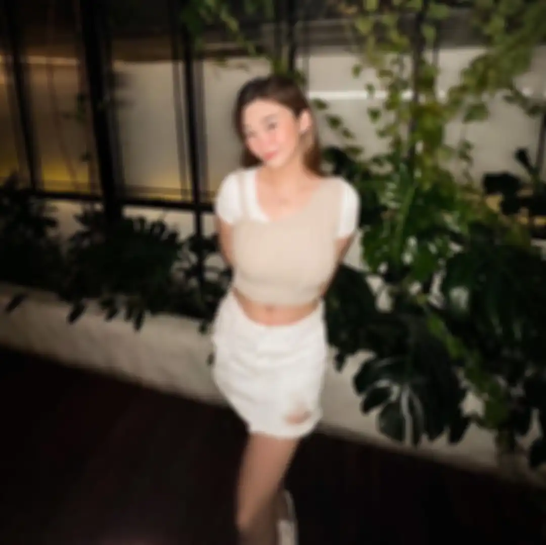 Outfit crop top Livy Renata ala Korea