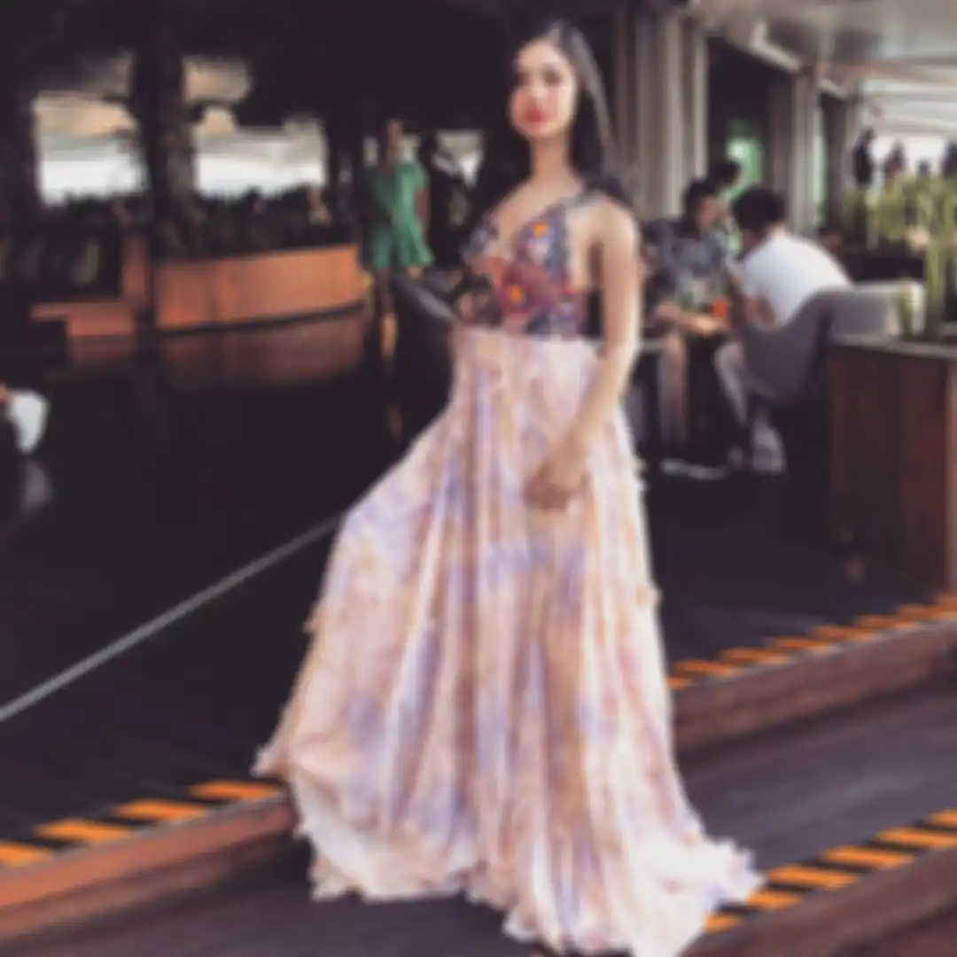 Namanya Tercatut Kasus Prostitusi Online, Ini 5 Potret Seksi Della, Adik Mendiang Julia Perez!