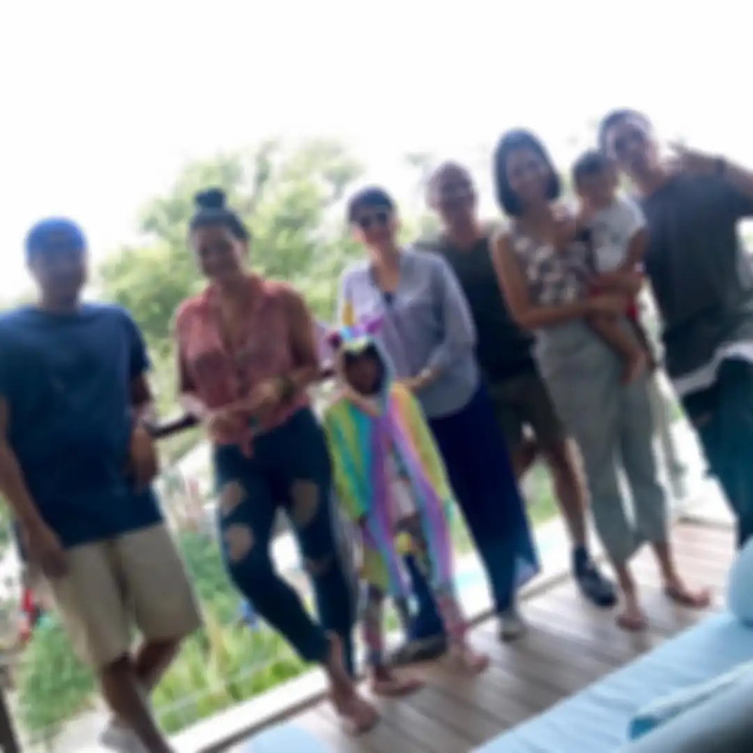 9 Tahun Pacaran Berakhir Gagal Nikah, Mantan Terindah Dimas Seto Kini Sudah Gendong 2 Anak!