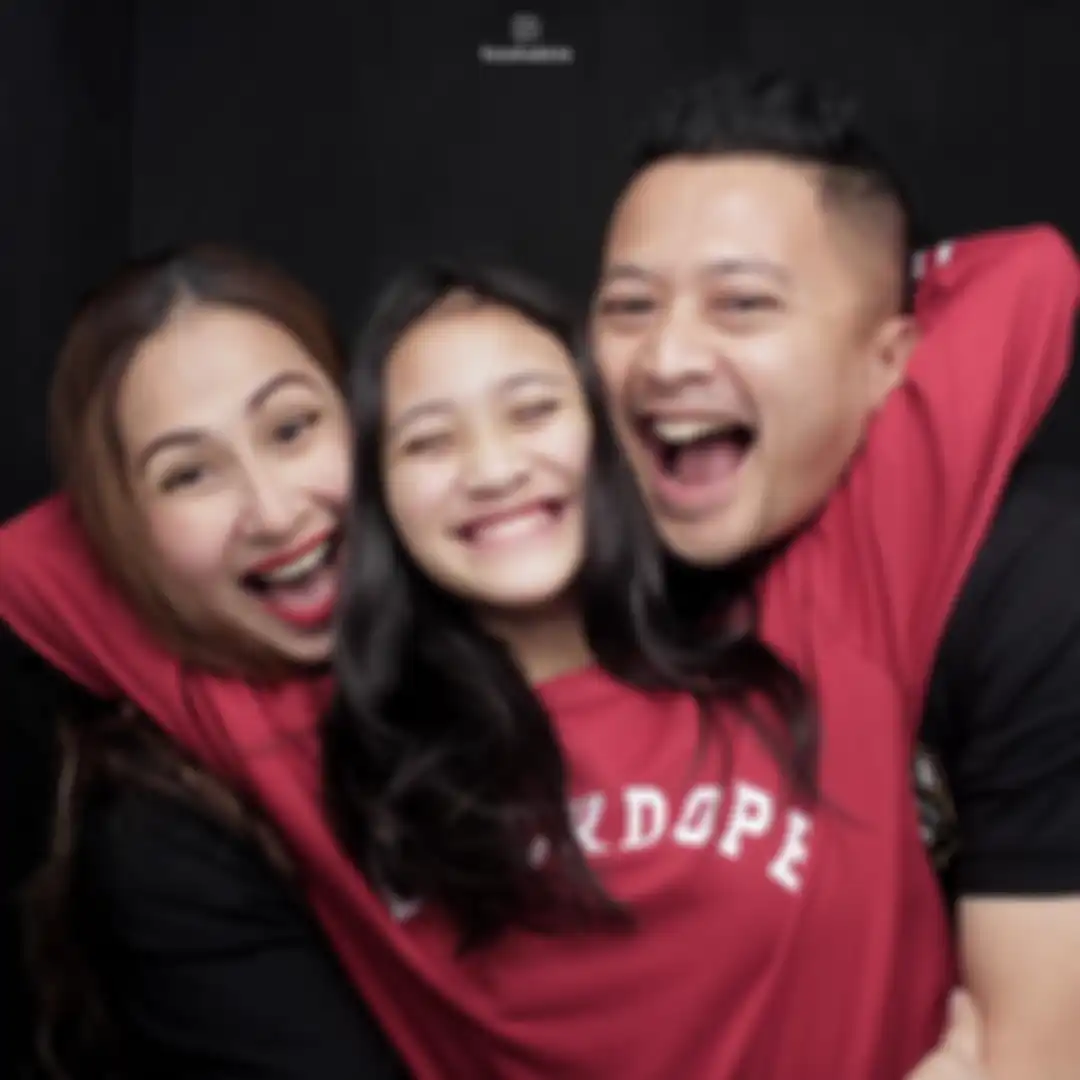 Keakraban anak Ferry Maryadi dengan ibu sambungnya, Deswita Maharani