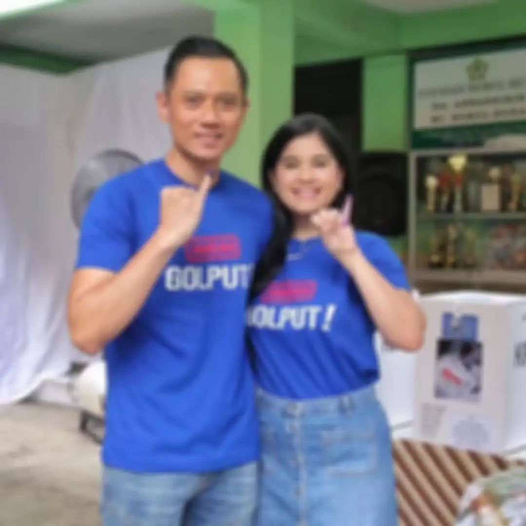 Penampilan kompak Agus Yudhoyono dan Annisa Pohan.