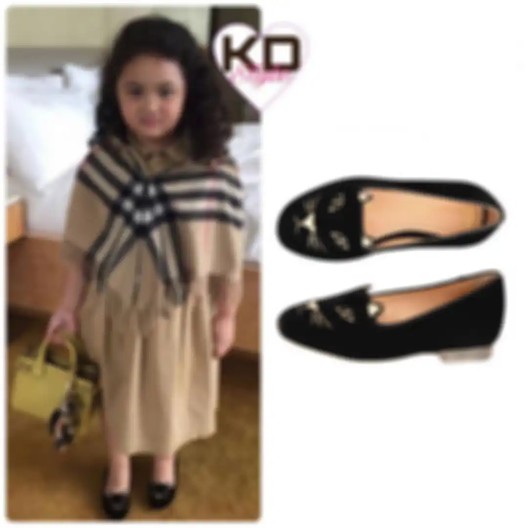 Koleksi Sepatu Amora Lemos Anak Krisdayanti - Charlotte Olympia Incy Kitty Flats