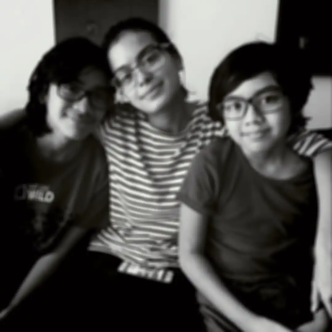 Devo, Eva Celia, dan Ravi