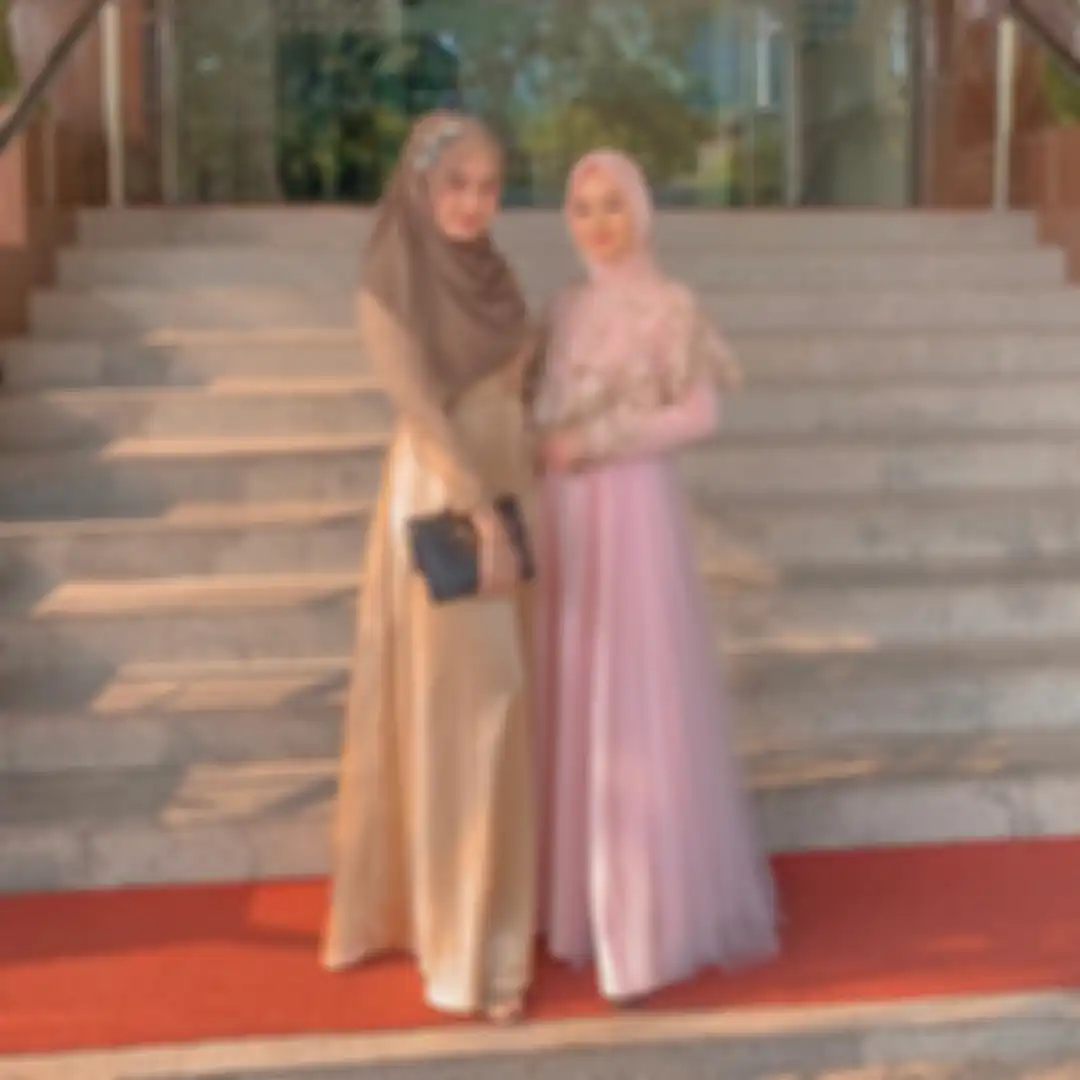 Dinda Hauw
