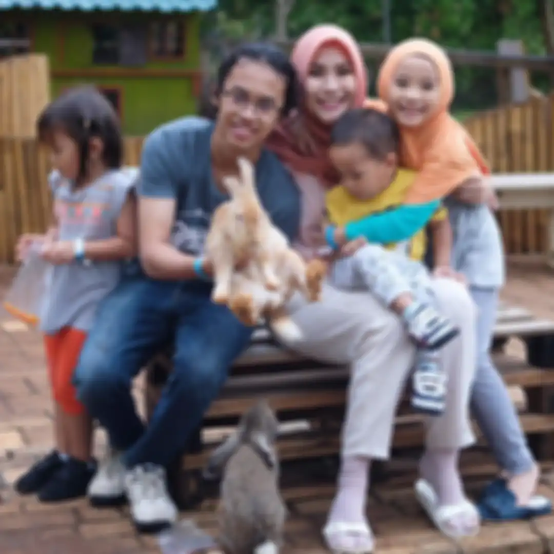 Kedekatan anak Hanung Bramantyo, Bhumi dengan Ibu sambungnya, Zaskia Adya Mecca.