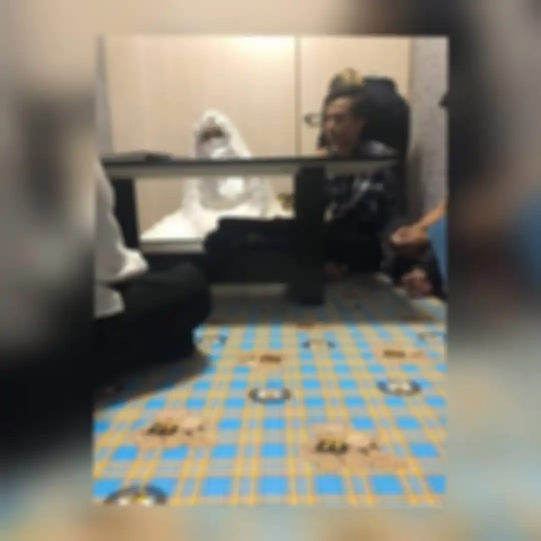 Potret Yusuf dan kekasih LDR nya yang beredar di media sosial