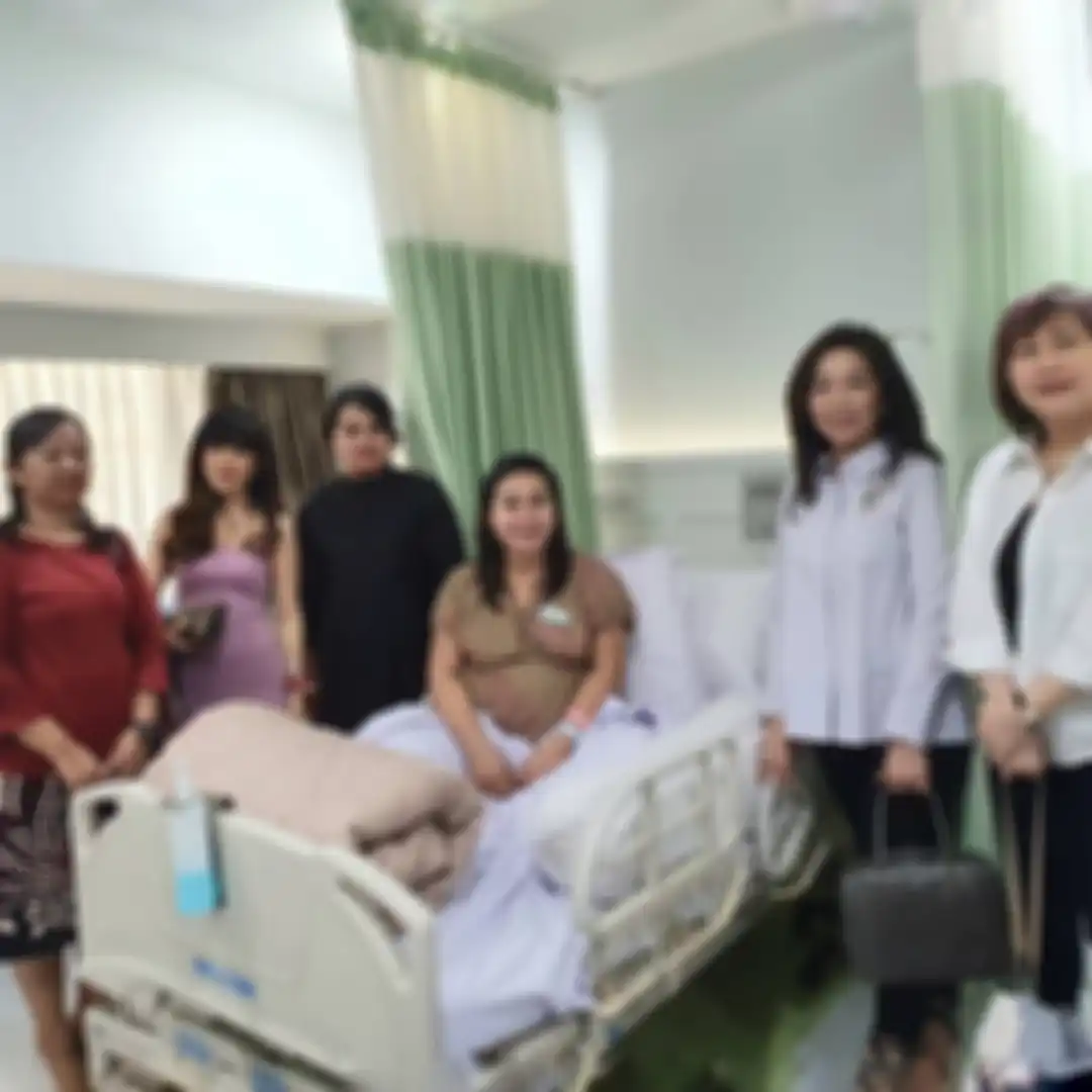 Potret Puput Nastiti Devi istri Ahok usai melahirkan