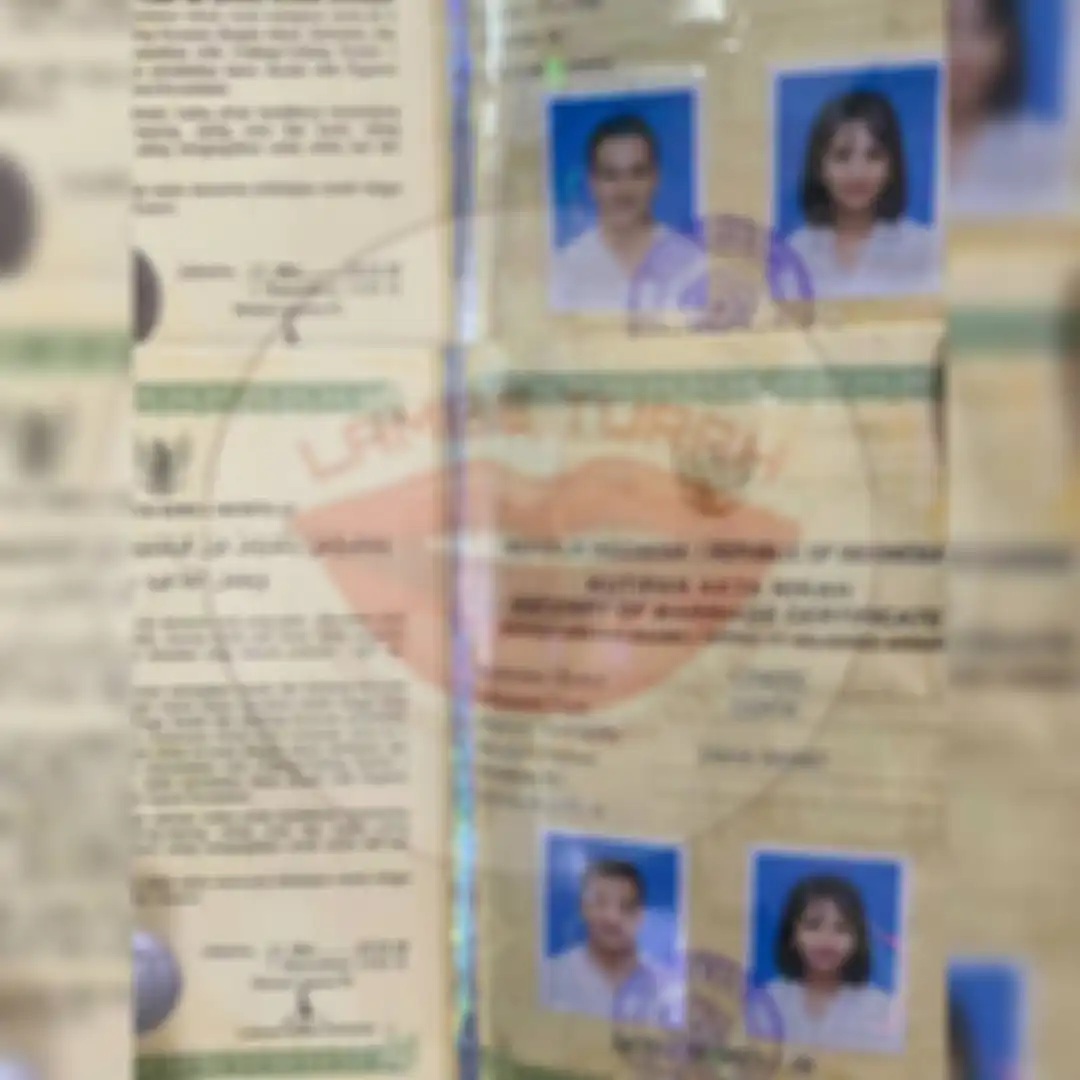 Buku Nikah Vanessa Angel