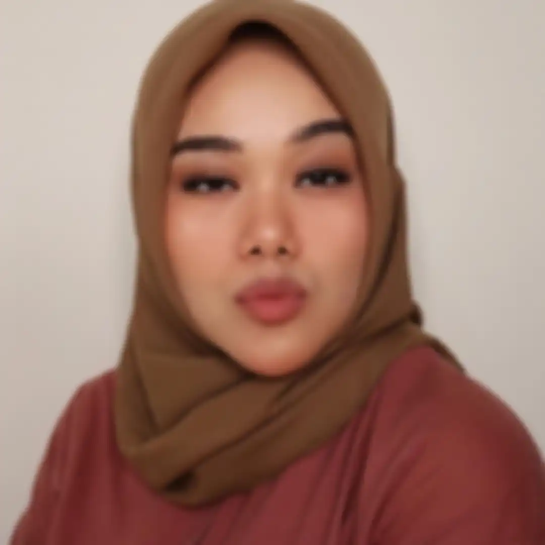 Inspirasi makeup untuk pipi tembem ala Fatya Biya