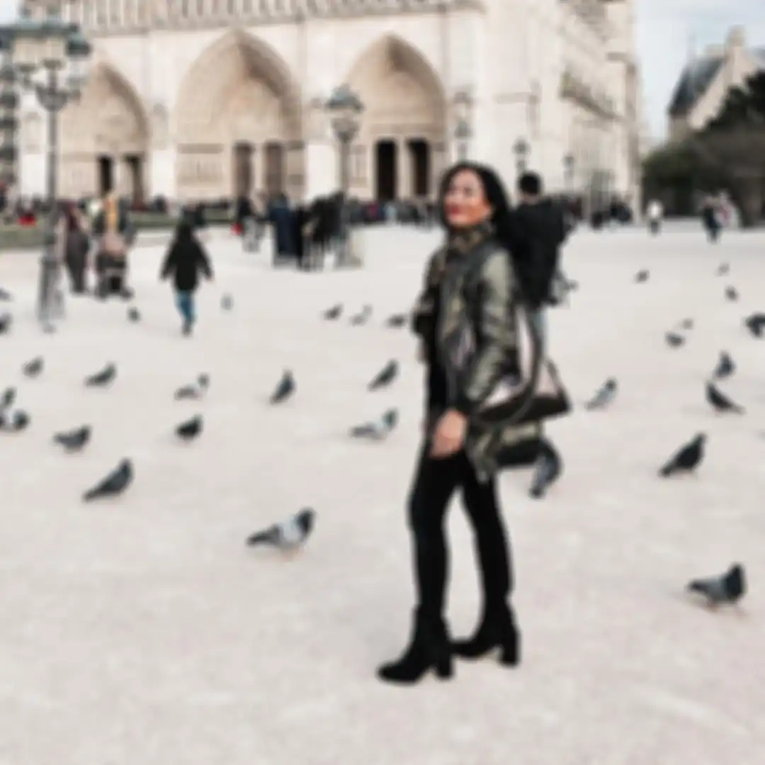 Gaya modis ibunda Alyssa Daguise