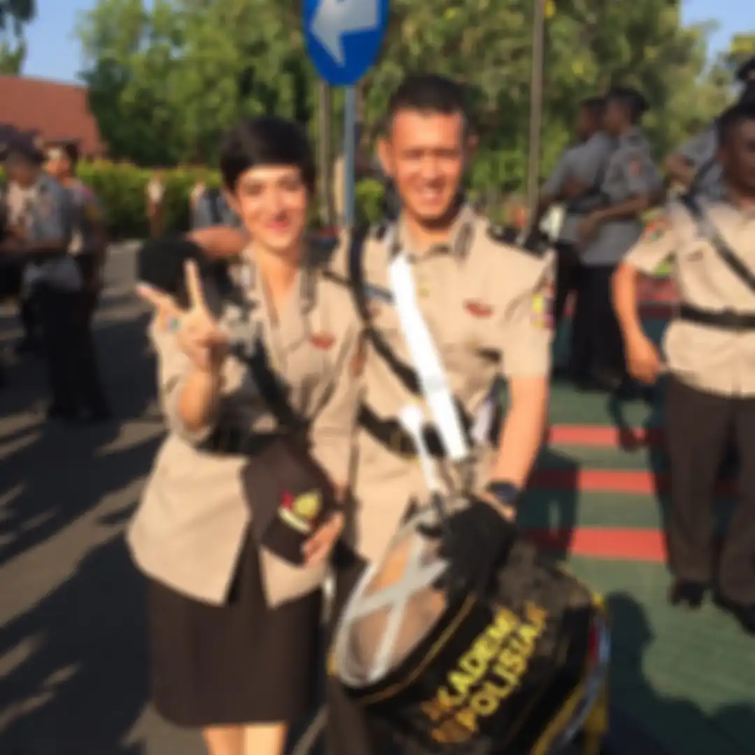 Foto Iptu Vivin Febriyanti, polwan cantik yang disebut mirip Nabila Syakieb. Vivin menikah dengan teman satu angkatannya di Akpol.