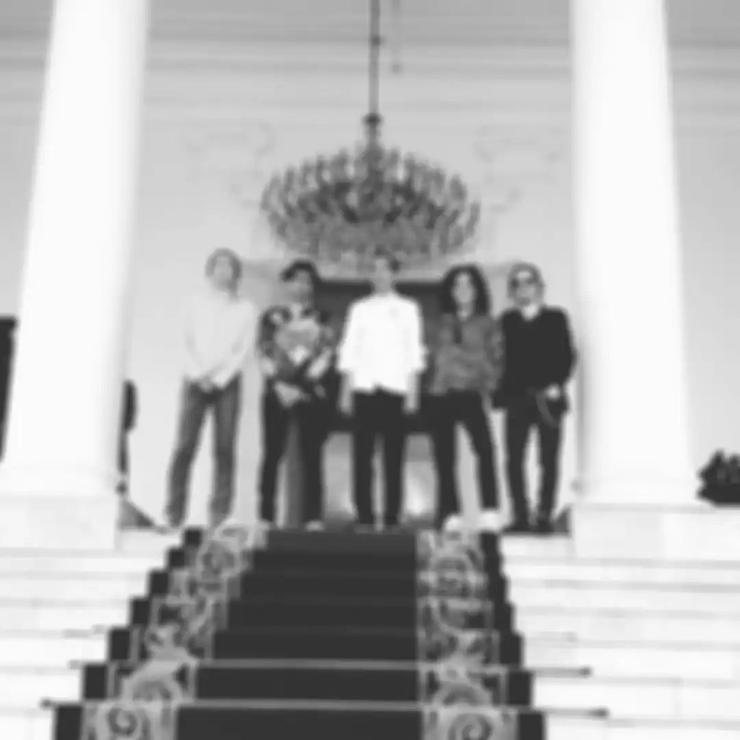 Profil Abdee Slank yang menjadi Komisaris PT Telkom Indonesia, foto mesranya dengan Sophia Latjuba bikin heboh. 
