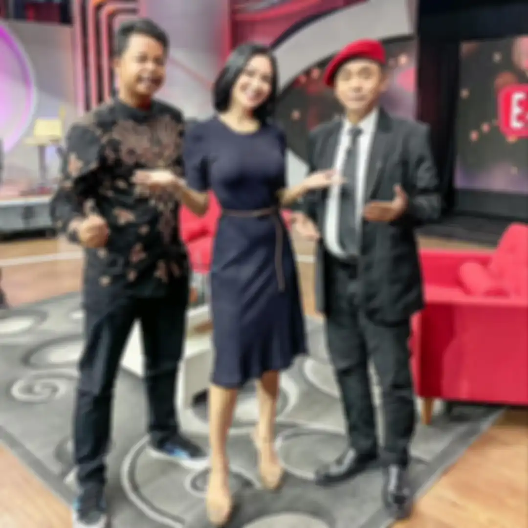 Setelah dijodohkan dengan Rangga Sunda Empire, Wika Salim yang juga sahabat Iis Dahlia ini mengunggah foto bayi. Netizen heboh.