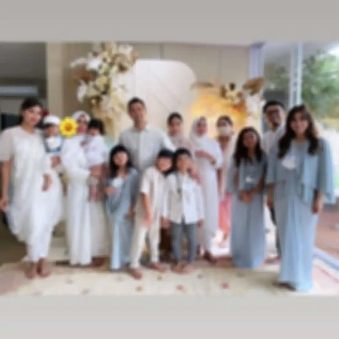 Ibunda Raffi Ahmad kehilangan sosok tercinta. Foto unggahan Amy Qanita bikin Melly Goeslaw syok. 