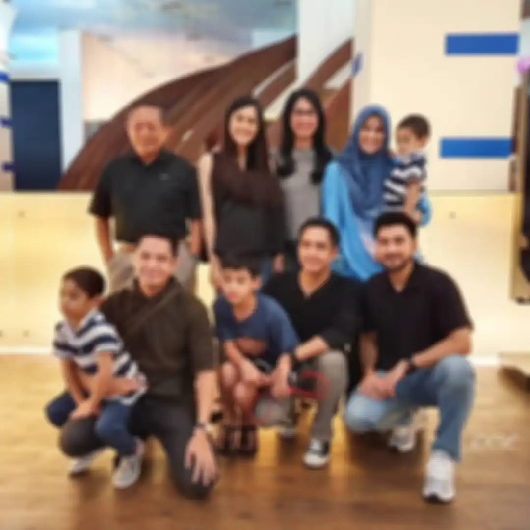 Foto kehangatan ibu Alyssa Soebandono, Angki Wardani bareng keluarga mencuri perhatian. 
