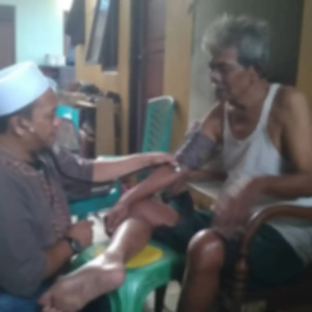 Aktor senior Urip Arphan yang disebut kembaran Benyamin Sueb meninggal dunia pada Kamis (29/7/2021) di kamar kontrakannya.