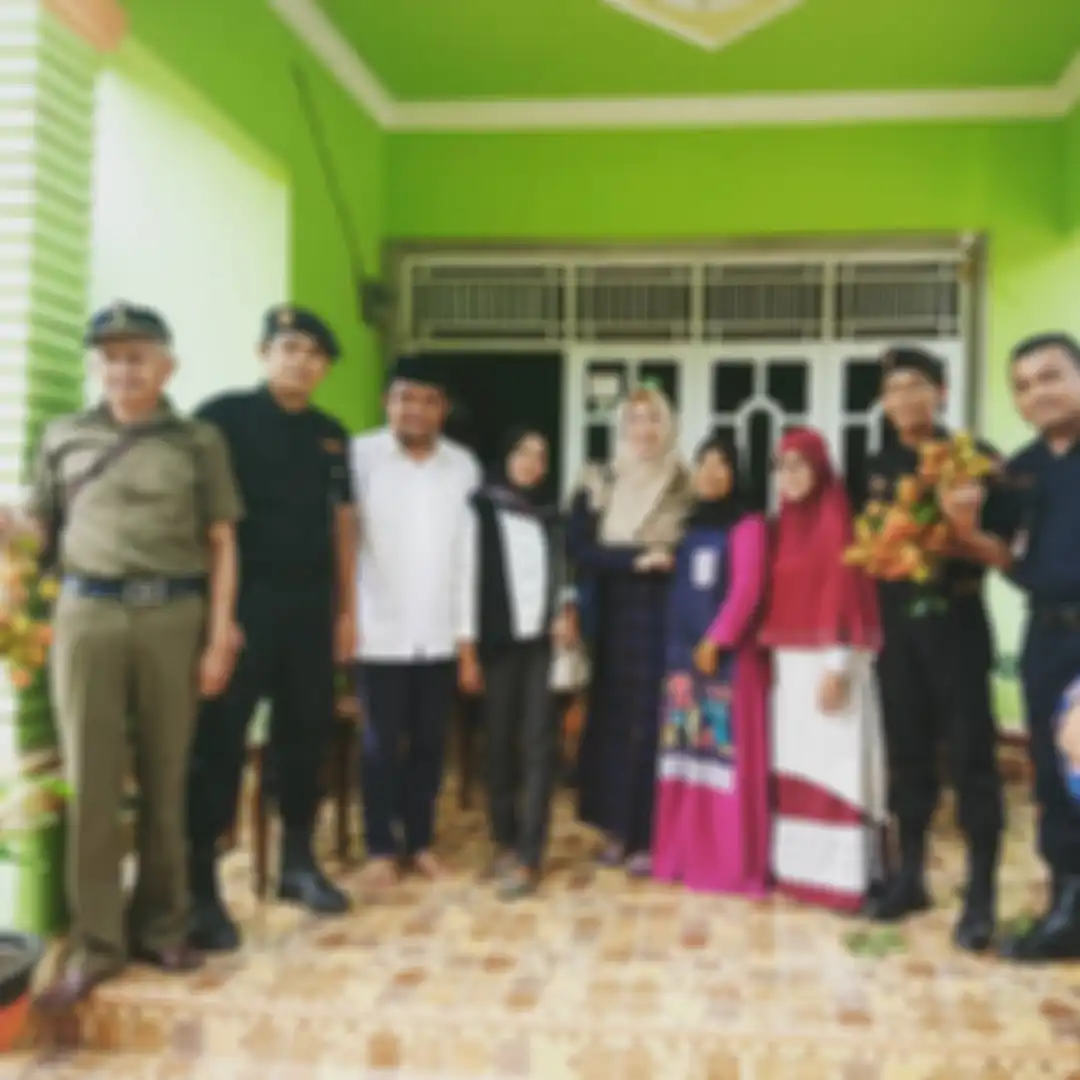Wa Ode Nur Zainab, pengacara Nia Ramadhani yang berani menyebut fisik istri Ardi Bakrie berubah drastis selama menjalani rehabilitasi. 