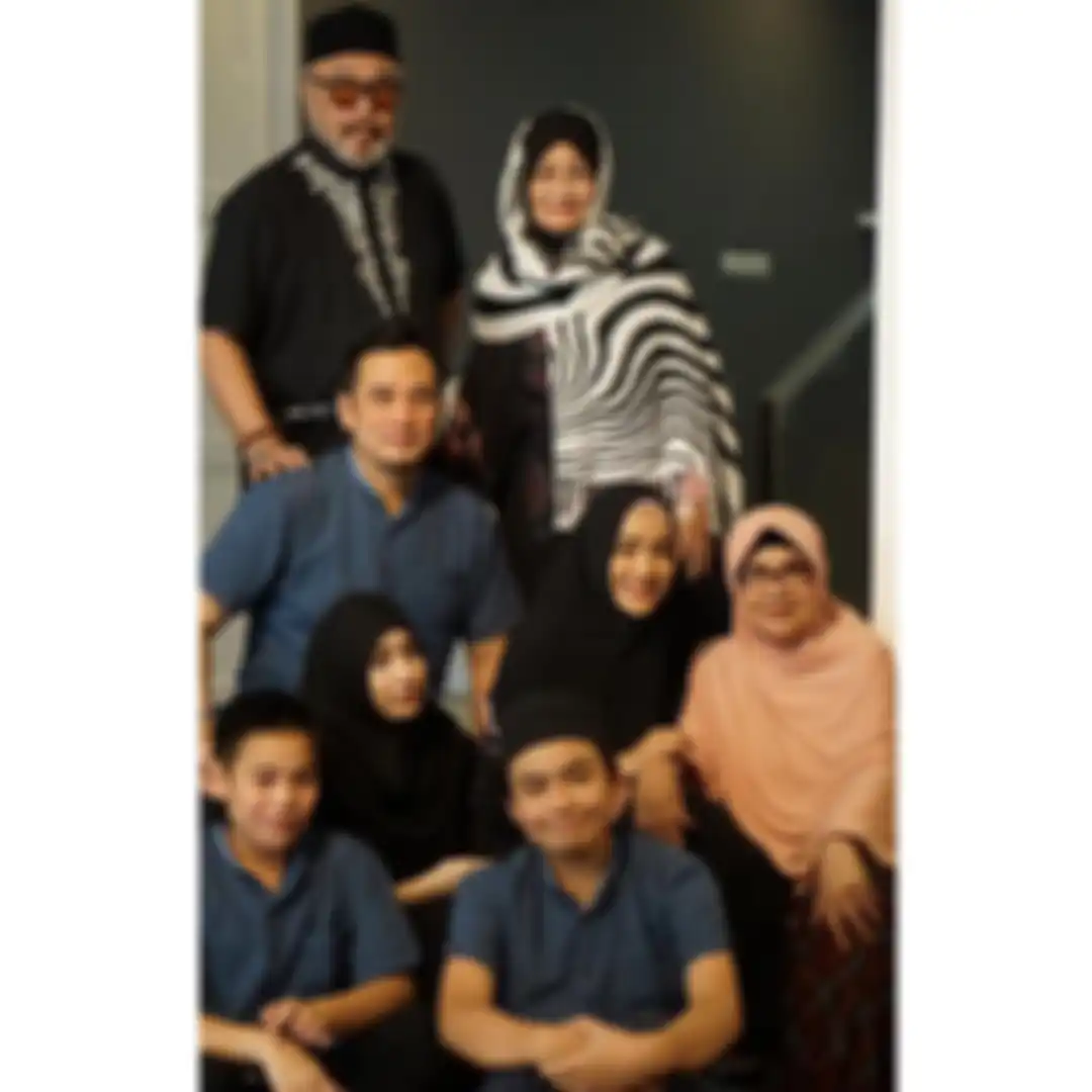Kenangan Cindy Fatikasari kepada ayah mertuanya, yang berani pasang badan saat dia disebut hamil duluan.