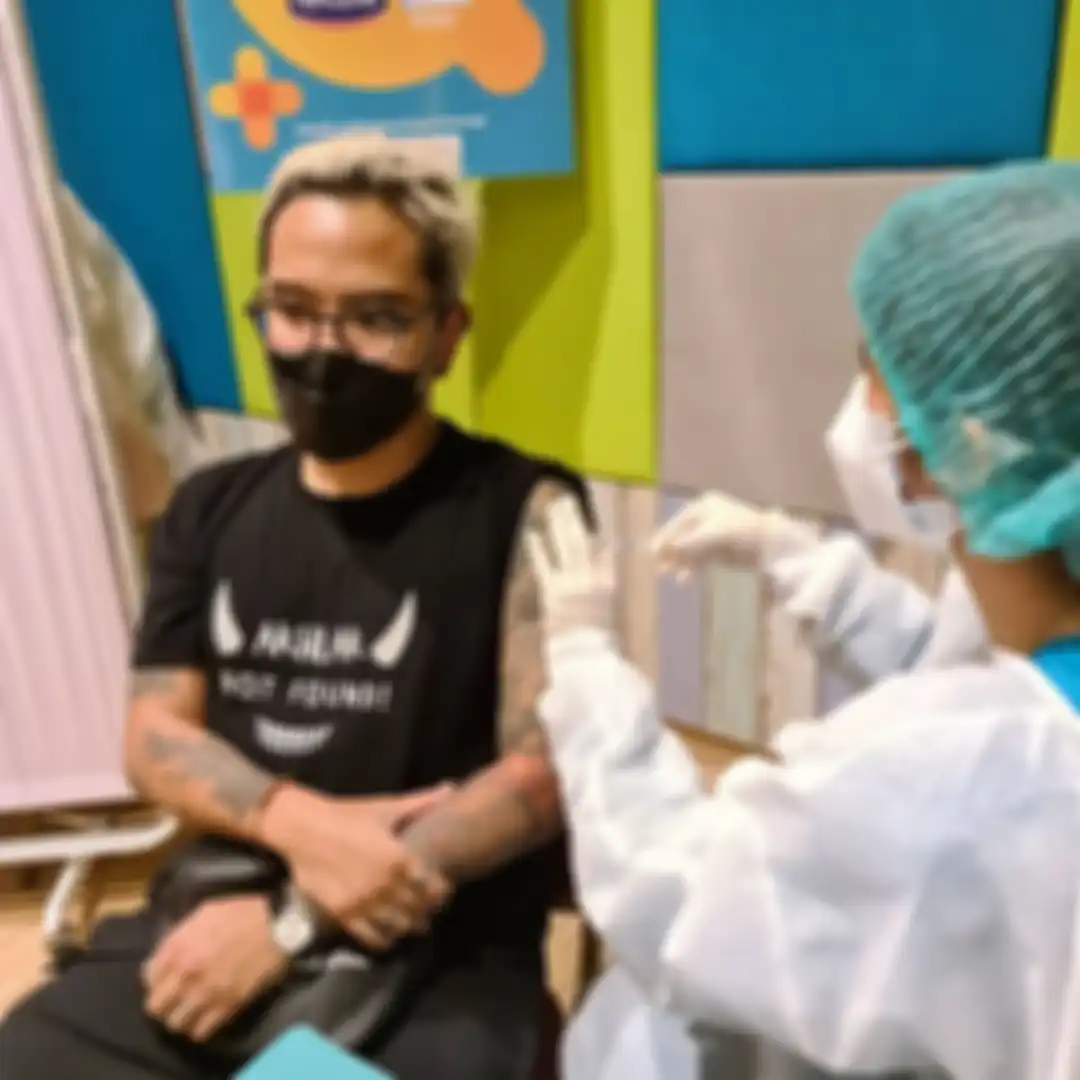 Foto Coki Pardede langsung digeruduk netizen usai kabar penangkapannya karena dugaan penyalahgunaan narkoba mencuat.