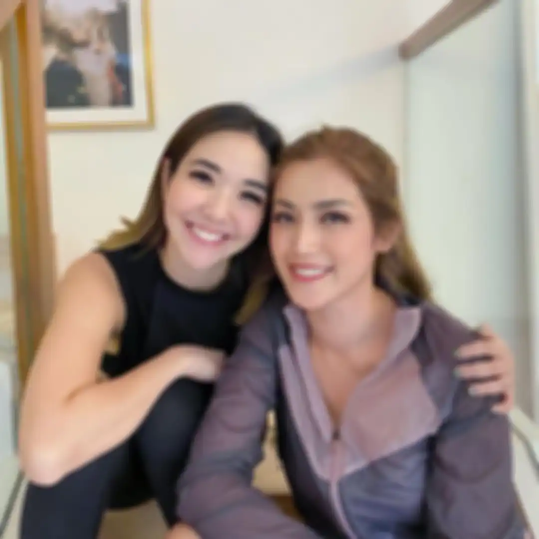 Foto Gisel menikmati sunset bareng Jedar diserbu netizen. Foto ini diunggah pada pertengahan Agustus 2020. 