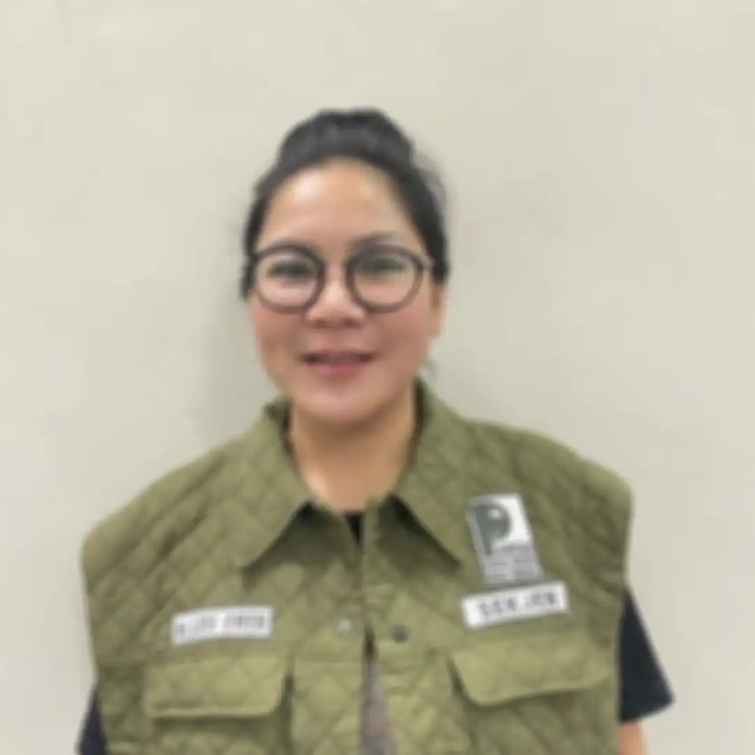 Foto Farhat Abbas bareng dr Lois Owen jadi bahan ledekan netizen di akun Instagram pribadi mantan suami Nia Daniaty ini.